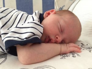 Bebeklerde Sağlıklı Bir Uyku Düzeni için Neler Yapmalıyız?-3791