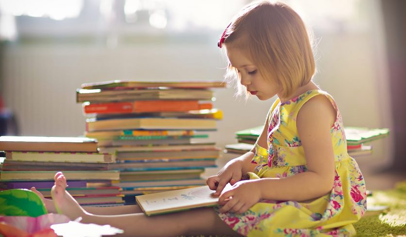 Çocuğunuzun Okumayı Öğrenmesine Nasıl Yardımcı Olabilirsiniz?